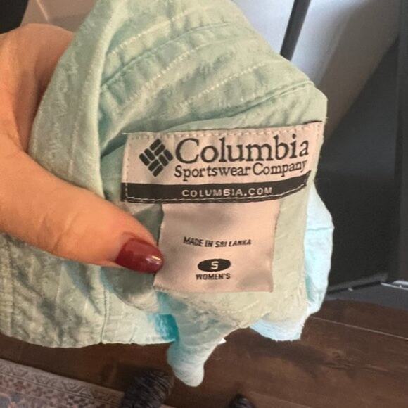 Columbia Women's Short Sleeve Button Down Top - Size Small - Picture 7 of 9